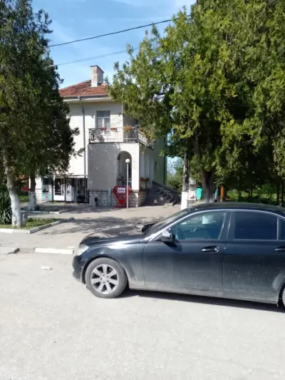 Основно училище "Д-р Петър Берон"