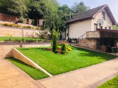 Бянови ООД