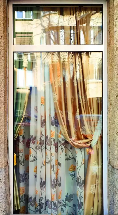 Пердета, завеси, килими, пътеки. Андо 2008