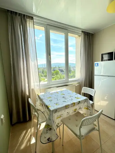 Flyspot Apartment