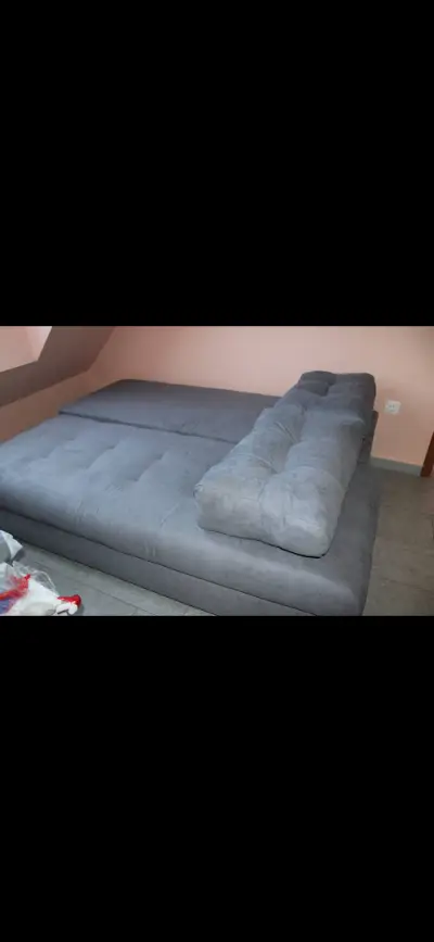 NIKI Apart