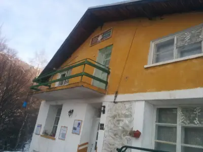 хижа „Равнец“