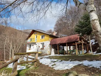 хижа „Равнец“