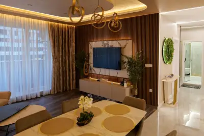 The Sunrise and the Sunset Apartment - Luxury 2BR Apartment with Mineral Pool & Parking
