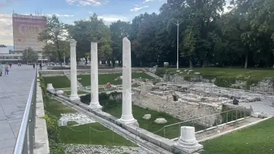 Античен форум и одеон