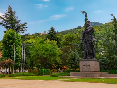 Площад "Христо Ботев"