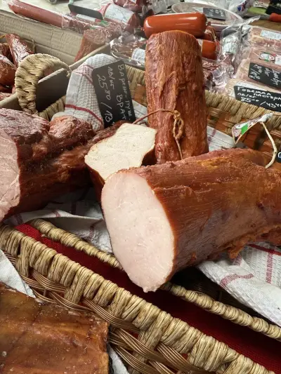 Гребеничарски- Маркова Трапеза- Фирмен магазин за месо