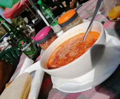Гостилница "Наше село"