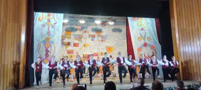 ДЕТСКО- ЮНОШЕСКИ ФОЛКЛОРЕН АНСАМБЪЛ БЪЛГАРЧЕ