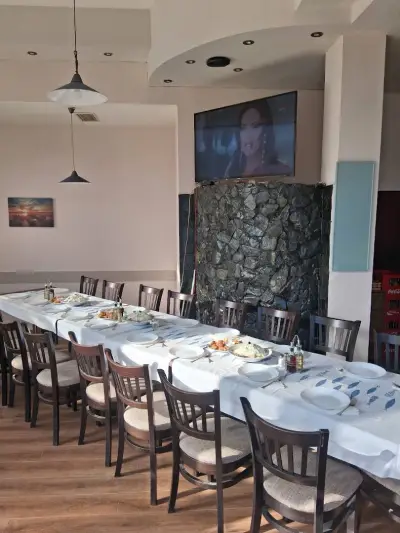 Teddy's Bar and Grill