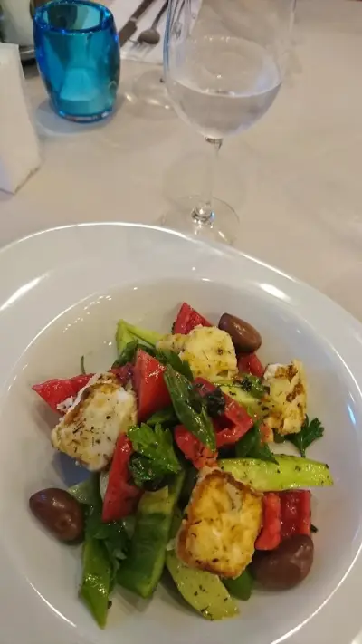 Кулинарна къща „Зад ъгъла“