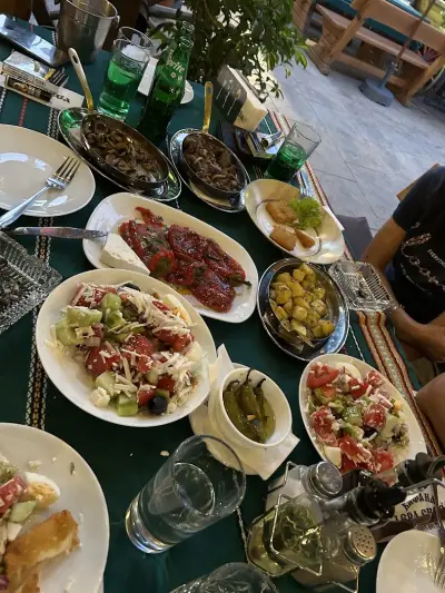 Кафана Lepa sreca | Вкусна Храна | Приятна Обстановка | Качествено Обслужване | Достъпни Цени