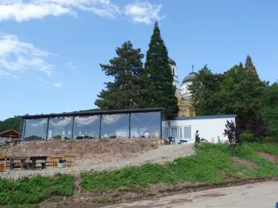 Манастирска скара