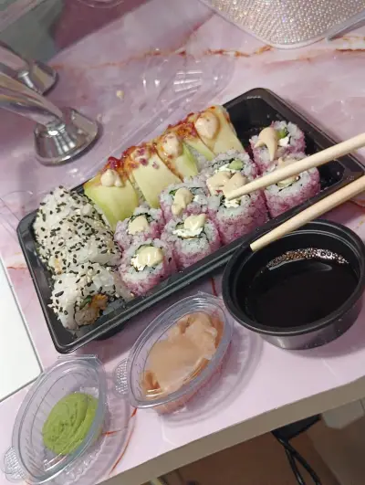 Sushi Box Levski ( Sushi Varna )