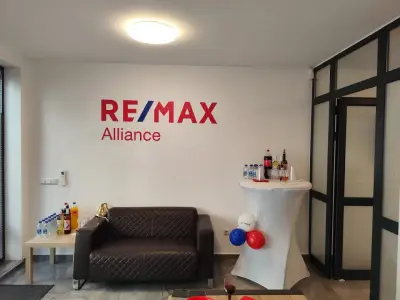 RE/MAX Alliance 2