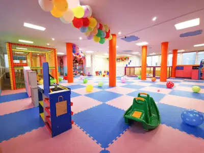 Детски Център TraLaLa Kids