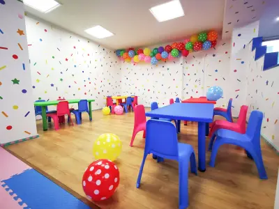 Детски Център TraLaLa Kids