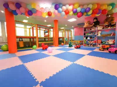 Детски Център TraLaLa Kids
