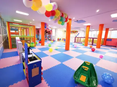 Детски Център TraLaLa Kids
