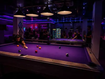 Club Purple Bar & Billiard