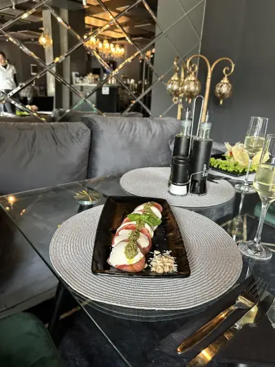 Emerald Bar and Lounge
