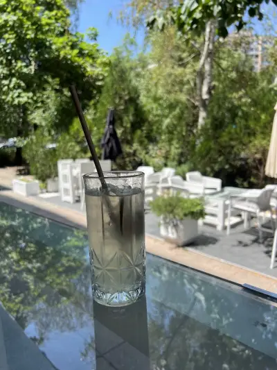 Shano Bar