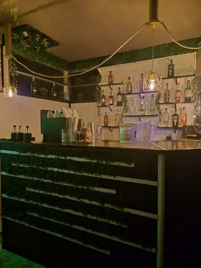 Shano Bar