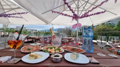 AQUA BEACH BAR AND DINNER