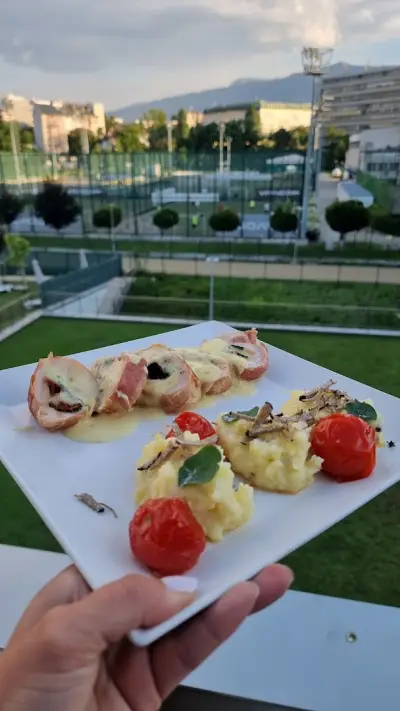 AQUA BEACH BAR AND DINNER
