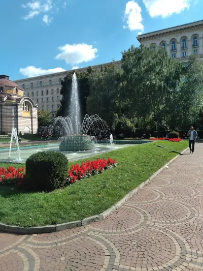 Площад Бански