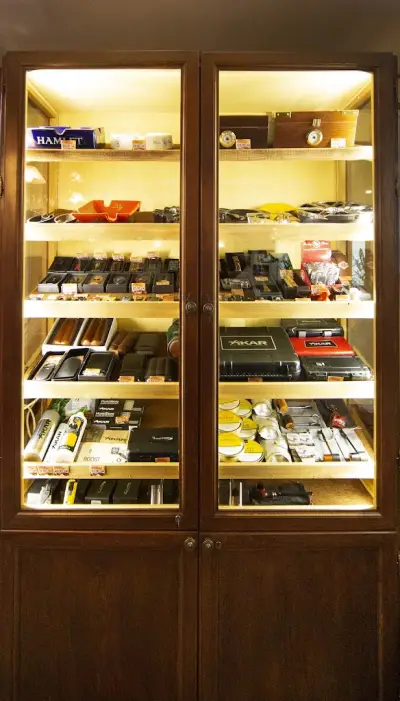 BEST CIGARS Lounge & Shop