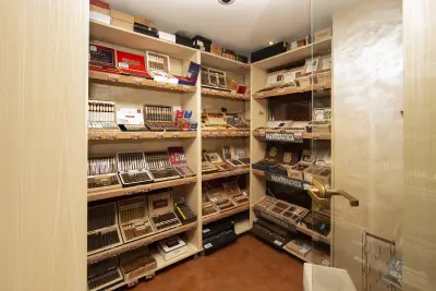 BEST CIGARS Lounge & Shop