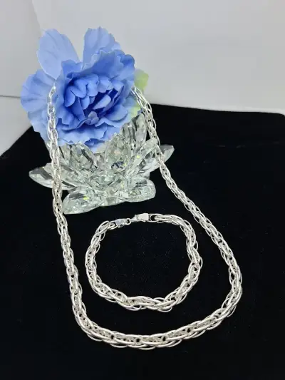 Infinity silver