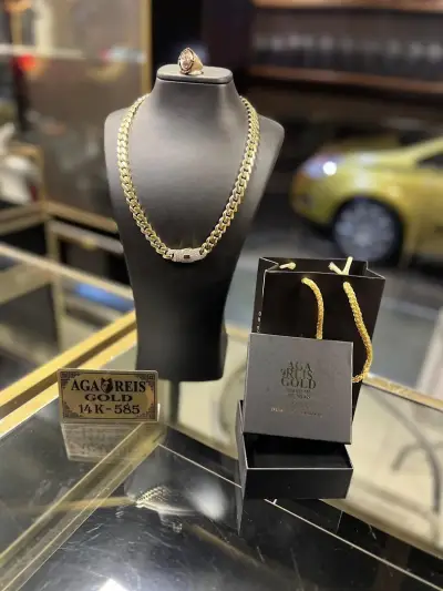 Aga Reis Gold