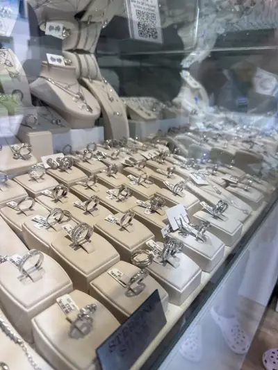 DS-Sterling Silver and Gold Shop
