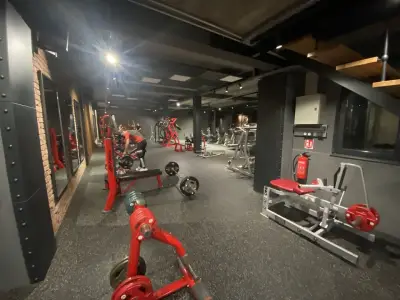 Фитнес център “Fit time”