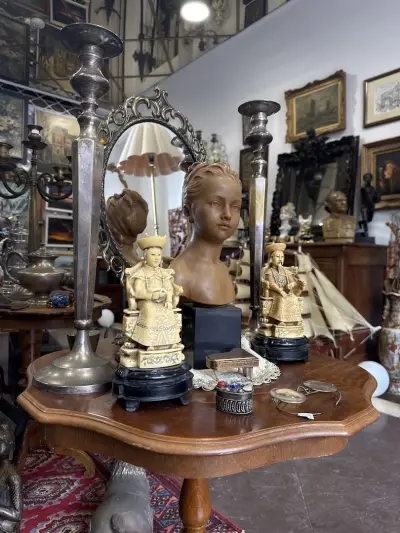 ANTIQUES Антикварен магазин