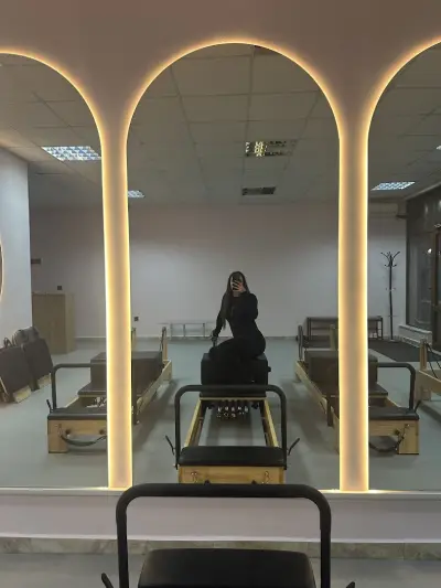 PowerMamaFit Reformer Pilates