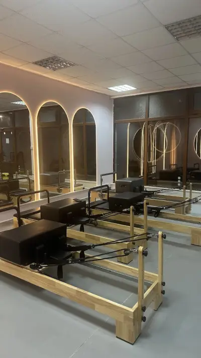 PowerMamaFit Reformer Pilates