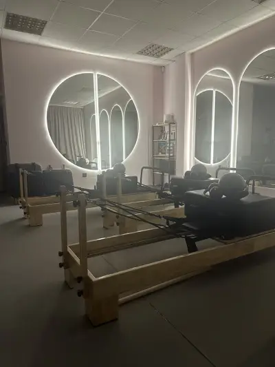 PowerMamaFit Reformer Pilates