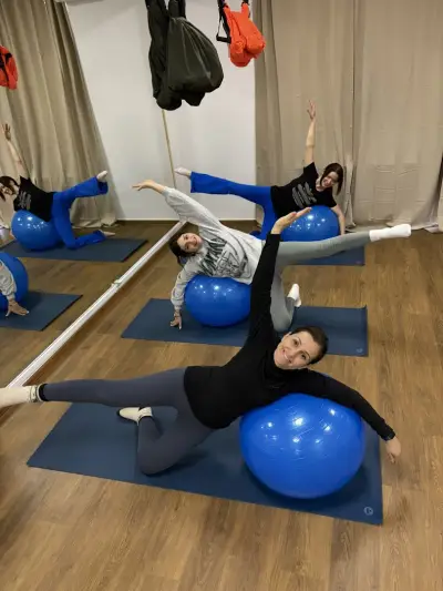 D.A.Y.A Studio — Йога, Въздушна Йога, Арома Уелнес, Танци