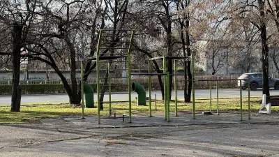 Спортна площадка „Здраве“