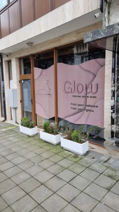 GLOW Reformer Pilates