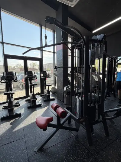 POWER’S GYM FITNESS