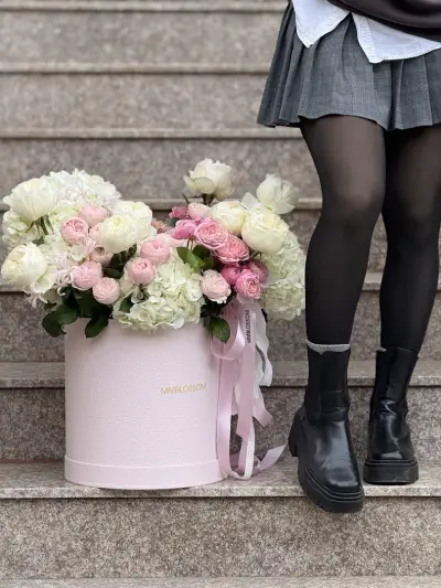Цветарски магазин MAKE ME BLOSSOM