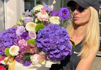 Магазин Tatiana Flowers-цветя, подаръци Коматево