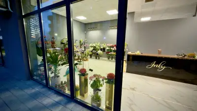 Inly Boutique Flowers & Gifts
