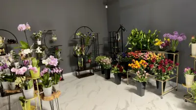 Inly Boutique Flowers & Gifts