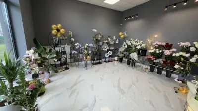 Inly Boutique Flowers & Gifts