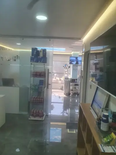 Dr. Dani Yakub